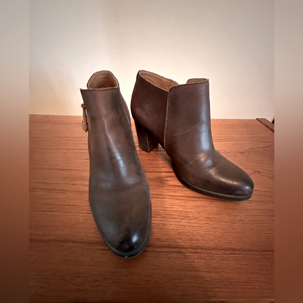 Sperry women’s boots